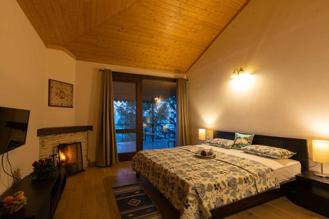 Stayvista At The Winter Line With Complimentary Breakfast Касаули Экстерьер фото